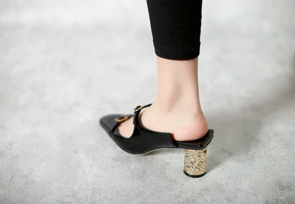 JadyRose | Bar-Accent Golden Heel Leather Mule