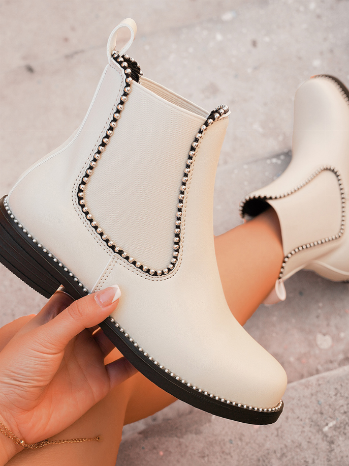 En Bloom | Trim Studded Chelsea Boots
