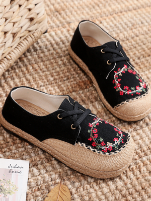 Cactus Rose | Embroidered Linen Boat Shoe