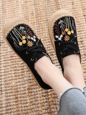 Cactus Rose | Embroidered Linen Boat Shoe