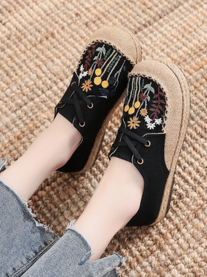 Cactus Rose | Embroidered Linen Boat Shoe