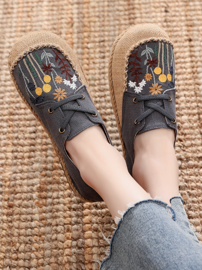 Cactus Rose | Embroidered Linen Boat Shoe