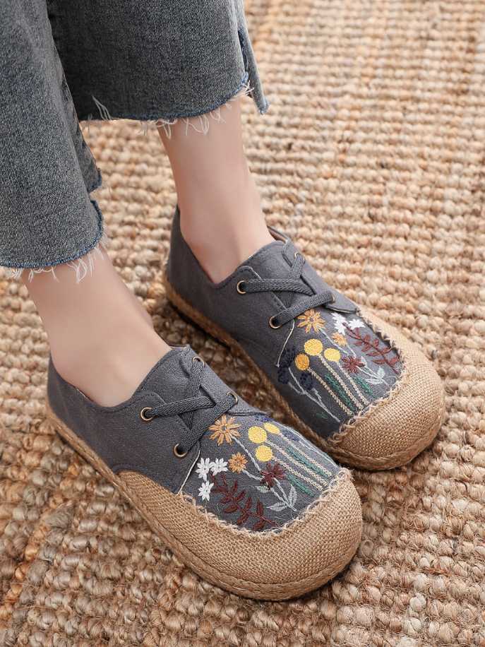 Cactus Rose | Embroidered Linen Boat Shoe