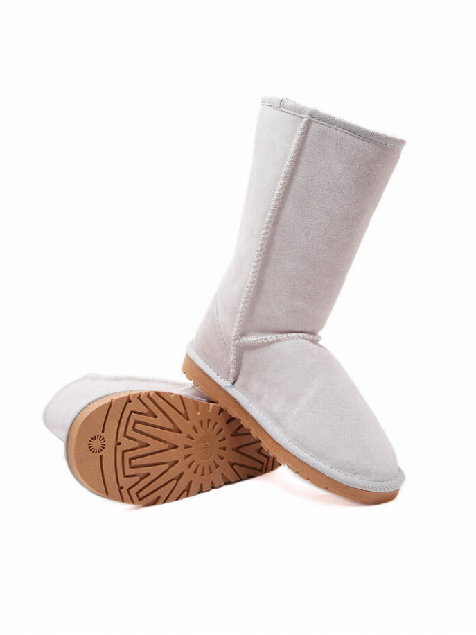 Smaibulun Ugg | Signature Faux Fur-Lined Suede Boot