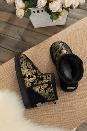 Smaibulun Ugg | Faux Fur-Lined Suede Low Boot