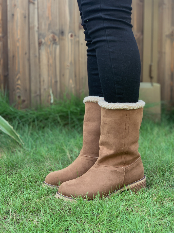 En Bloom | Plush-Lined Fold-Over Boot