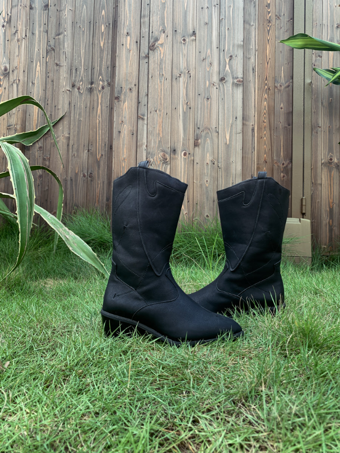 En Bloom | Pull-Tab Cowboy Boot