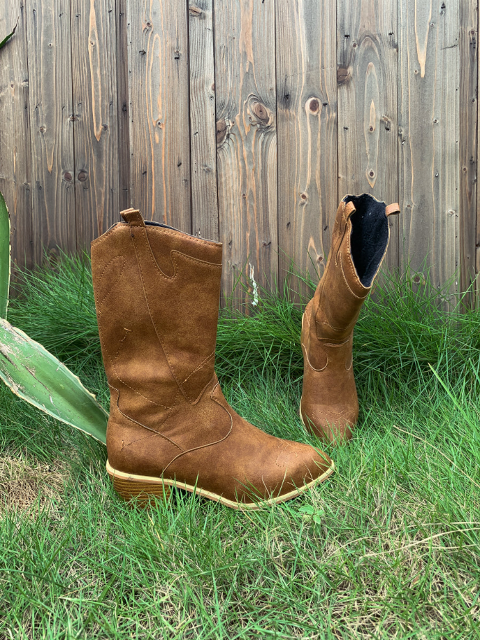 En Bloom | Pull-Tab Cowboy Boot