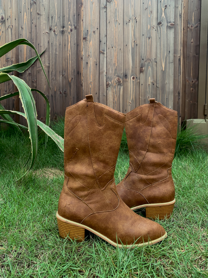 En Bloom | Pull-Tab Cowboy Boot