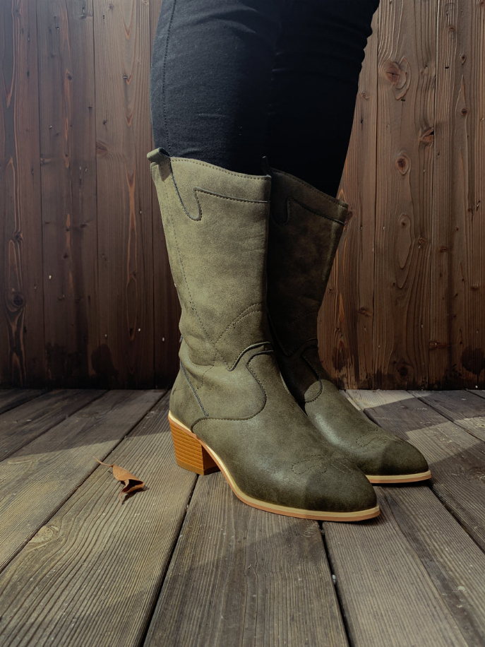 En Bloom | Pull-Tab Cowboy Boot