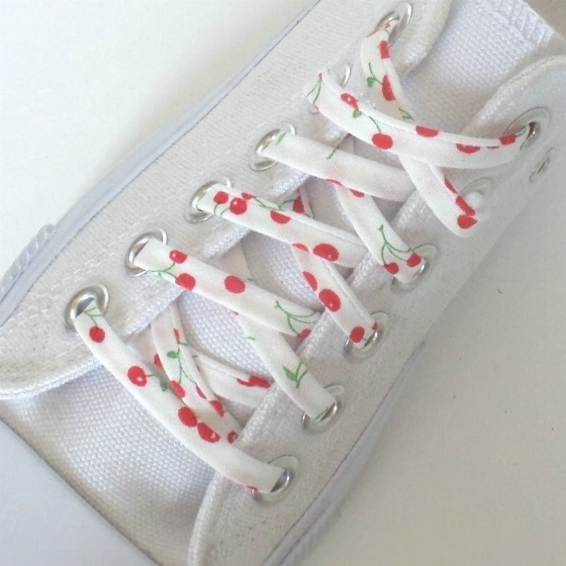 Tiny Skulls Shoelaces