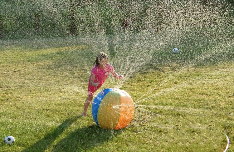 Beach ball sprinkler